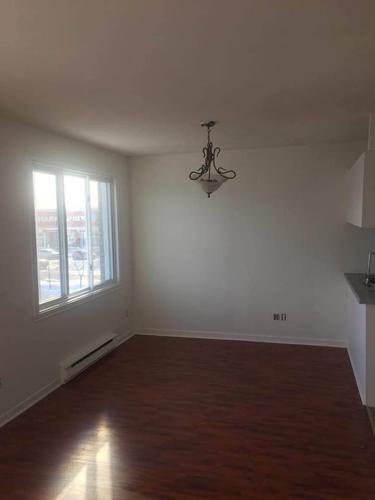 2 bedrooms apartment for rent in Laval — photo 3