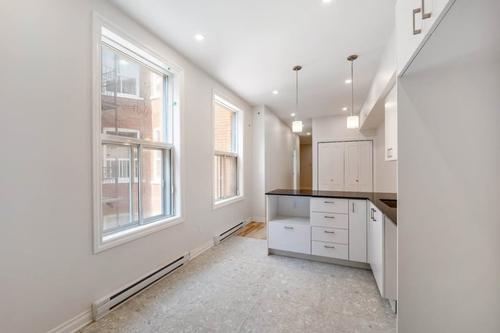 2 bedrooms apartment for rent in Montreal - Le Plateau-Mont-Royal — photo 9