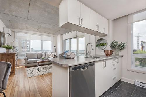 3 bedrooms apartment for rent in Laval — photo 3