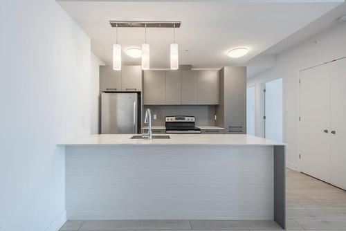 2 bedrooms apartment for rent in Laval — photo 2