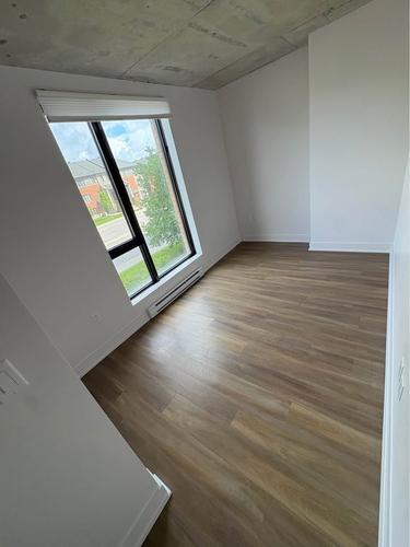 3 bedrooms apartment for rent in Laval — photo 12
