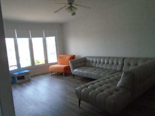 4 bedrooms apartment for rent in Laval — photo 9