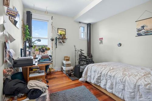 5 bedrooms apartment for rent in Montréal — photo 16