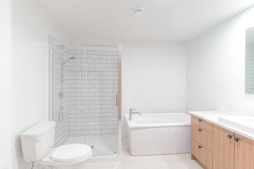 3 bedrooms apartment for rent in Sherbrooke — photo 6