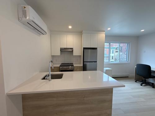 Studio for rent in Sherbrooke — photo 3