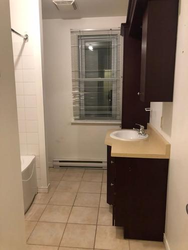 2 bedrooms apartment for rent in Sherbrooke — photo 10