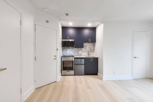 1 bedroom apartment for rent in Montreal - Ville-Marie — photo 2