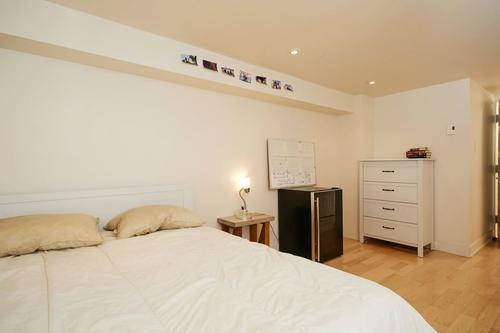 5 bedrooms apartment for rent in Montreal - Le Plateau-Mont-Royal — photo 12