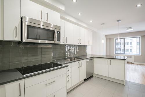 3 bedrooms apartment for rent in Montreal - Ville-Marie — photo 2