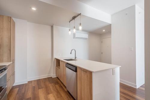 2 bedrooms apartment for rent in Laval — photo 7