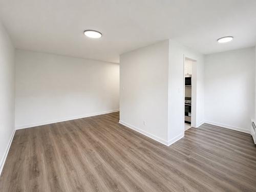 Appartement de 1 chambre à louer à Montreal - Saint-Laurent — photo 2