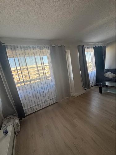 1 bedroom apartment for rent in Montreal - Saint-Laurent — photo 11
