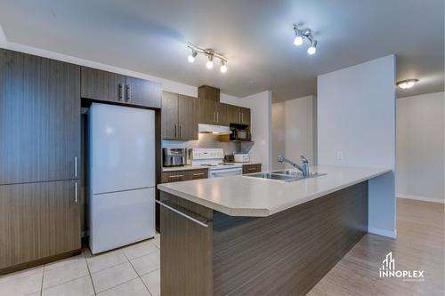 3 bedrooms apartment for rent in Sherbrooke — photo 3