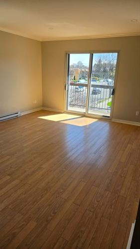 2 bedrooms apartment for rent in Laval — photo 9