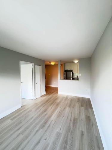 1 bedroom apartment for rent in Montreal - Ville-Marie — photo 7