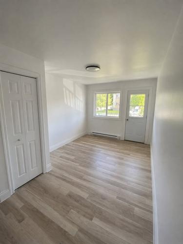 Appartement de 3 chambres à louer à Laval — photo 2