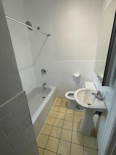2 bedrooms apartment for rent in Montreal - Le Plateau-Mont-Royal — photo 4