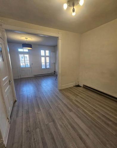 2 bedrooms apartment for rent in Montreal - Ville-Marie — photo 3