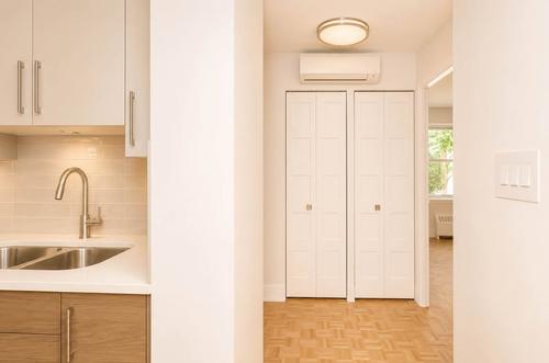 Appartement de 4 chambres à louer à Montréal — photo 3