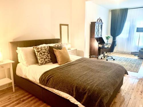 Appartement de 5 chambres à louer à Montreal - Côte-des-Neiges–Notre-Dame-de-Grâce — photo 4