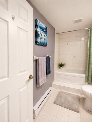 2 bedrooms apartment for rent in Laval — photo 8