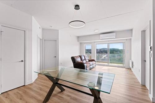Appartement de 3 chambres à louer à Sherbrooke — photo 2