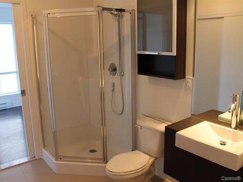 2 bedrooms apartment for rent in Laval — photo 5