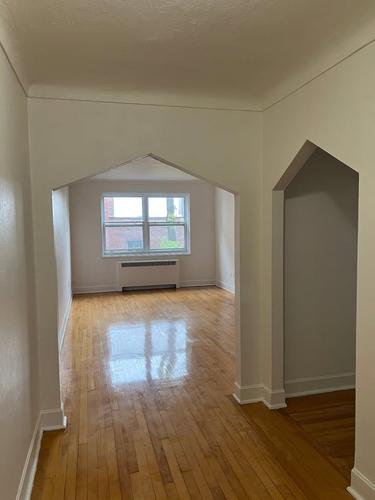 2 bedrooms apartment for rent in Montreal - Ville-Marie — photo 2