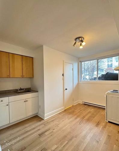 Studio à louer à Montreal - Villeray–Saint-Michel–Parc-Extension — photo 9