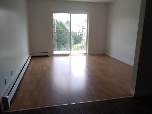 2 bedrooms apartment for rent in Sherbrooke — photo 4