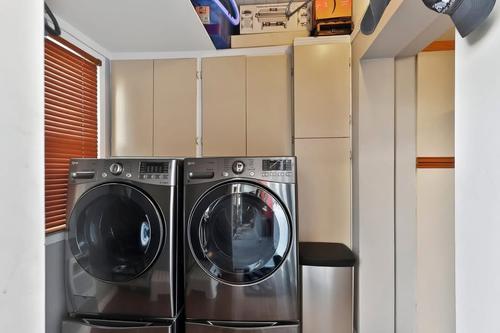 4 bedrooms apartment for rent in Montreal - Ville-Marie — photo 17