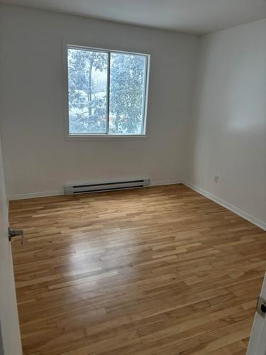 Appartement de 2 chambres à louer à Longueuil — photo 2