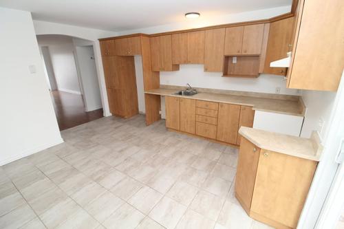 Appartement de 3 chambres à louer à Québec - Sainte-Foy–Sillery–Cap-Rouge — photo 2