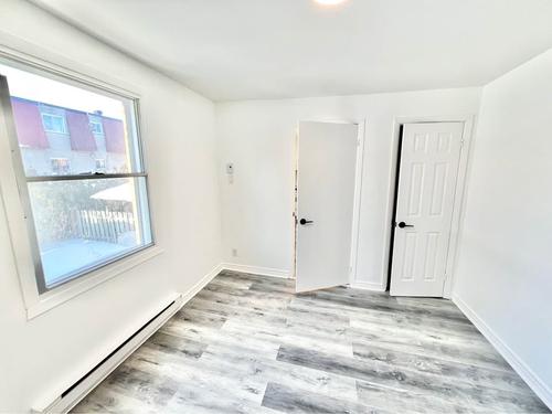 Appartement de 3 chambres à louer à Longueuil — photo 4