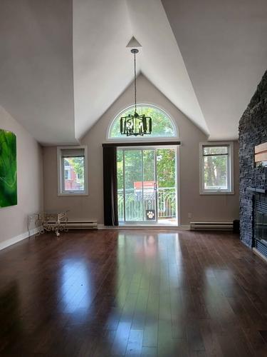 3 bedrooms apartment for rent in Montreal - Ahuntsic-Cartierville — photo 2