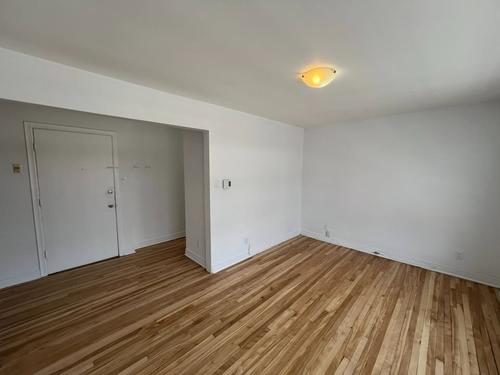 3 bedrooms apartment for rent in Laval — photo 3
