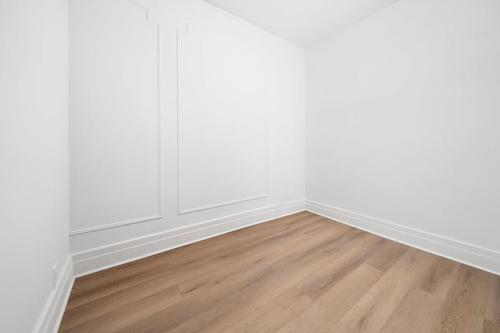 4 bedrooms apartment for rent in Montreal - Le Plateau-Mont-Royal — photo 10