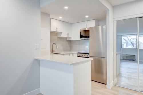 1 bedroom apartment for rent in Montreal - Ville-Marie — photo 8