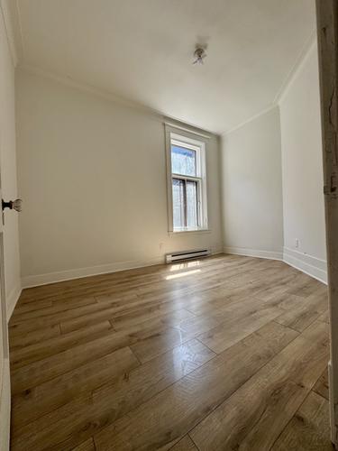 4 bedrooms apartment for rent in Montreal - Ville-Marie — photo 8