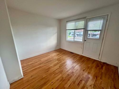 2 bedrooms apartment for rent in Laval — photo 7