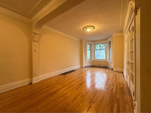 Appartement de 4 chambres à louer à Montréal — photo 2