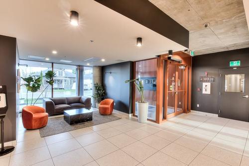 2 bedrooms apartment for rent in Laval — photo 21