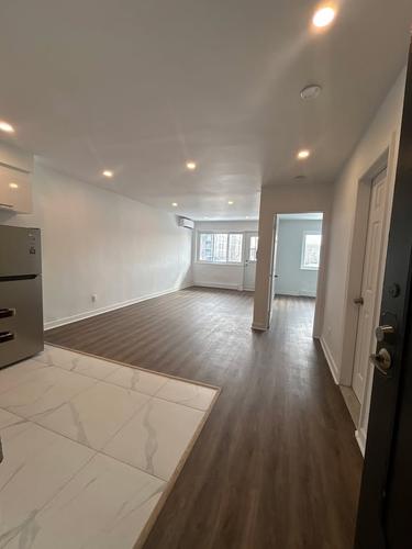 Appartement de 1 chambre à louer à Montreal - Saint-Laurent — photo 2