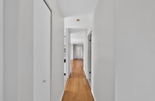 3 bedrooms apartment for rent in Laval — photo 18