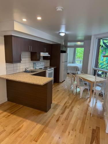 4 bedrooms apartment for rent in Montreal - Le Plateau-Mont-Royal — photo 4