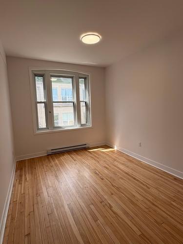 4 bedrooms apartment for rent in Montreal - Ville-Marie — photo 10