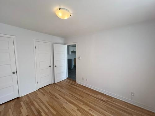 3 bedrooms apartment for rent in Laval — photo 8