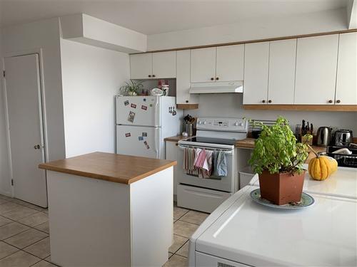3 bedrooms apartment for rent in Sherbrooke — photo 10