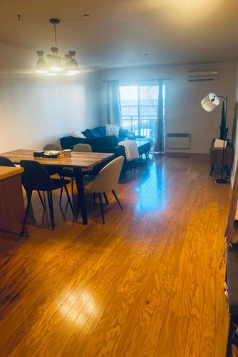 2 bedrooms apartment for rent in Laval — photo 2