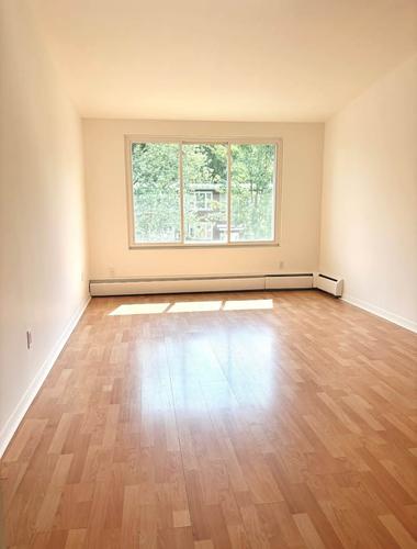 3 bedrooms apartment for rent in Sherbrooke — photo 3